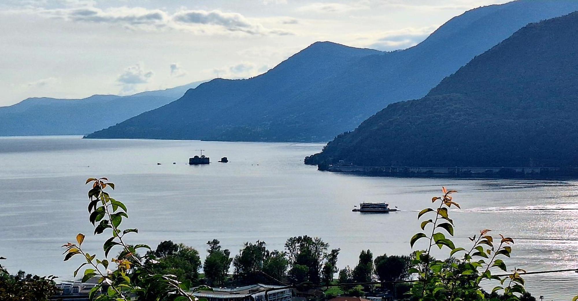 Sole & Lago-Lake Maccagno Exterior foto