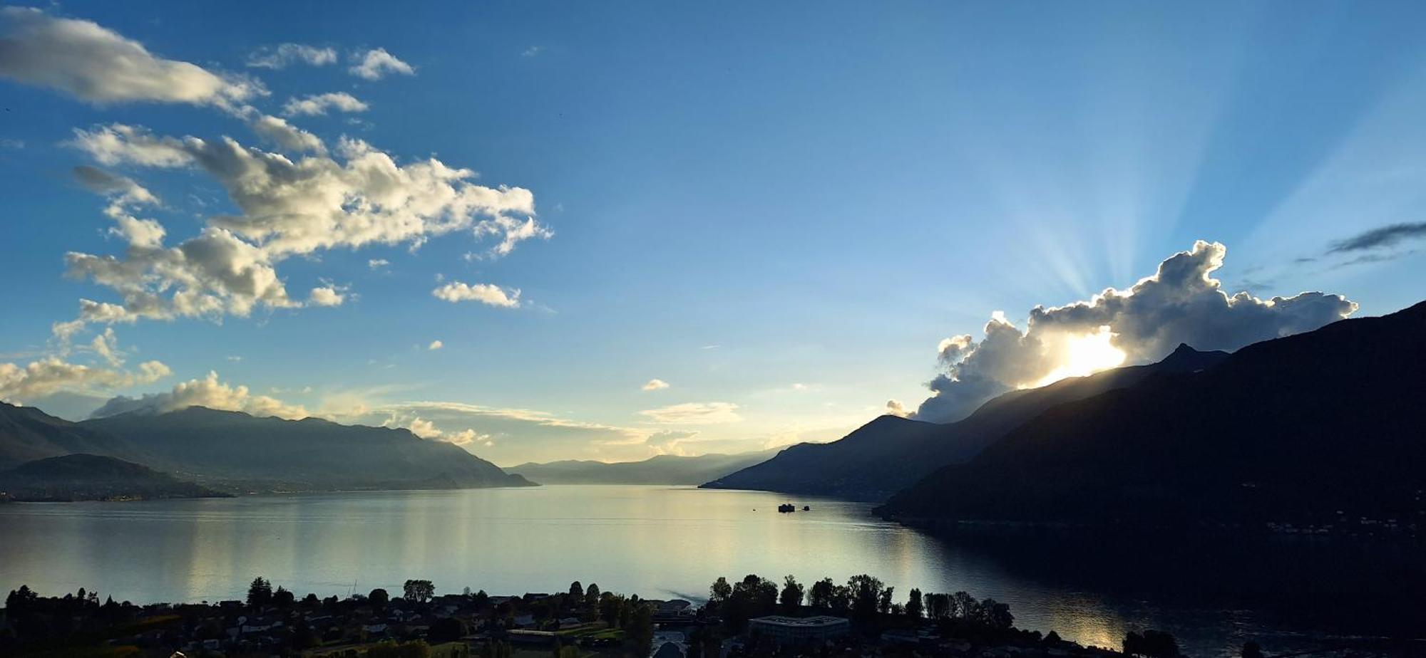 Sole & Lago-Lake Maccagno Exterior foto